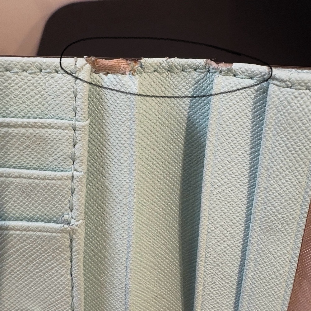 Kate Spade Mint Green Card Holder - Picture 6 of 7